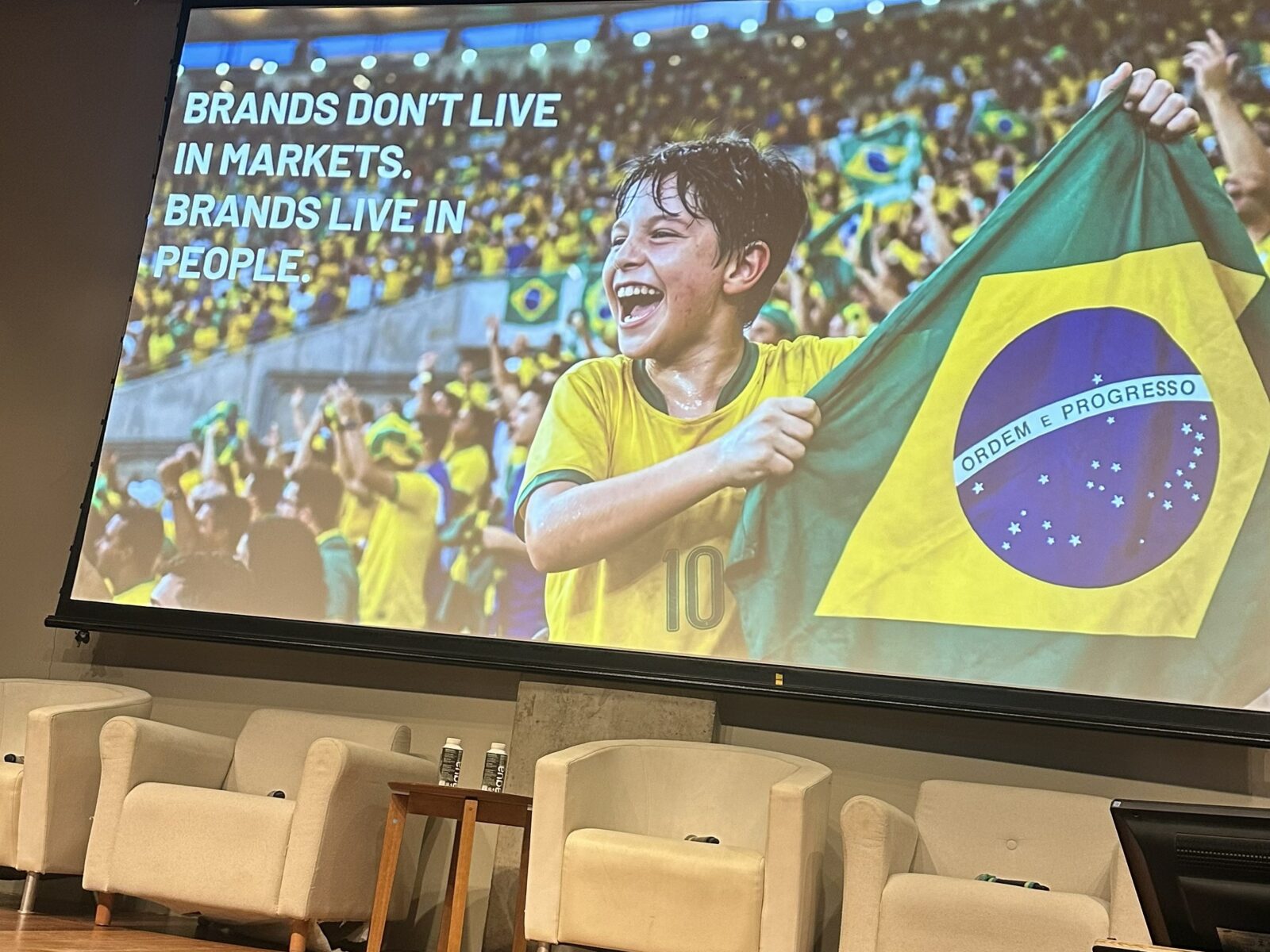 Kings League, comunidade e o novo entretenimento esportivo: quando o futebol encontra a cultura digital
