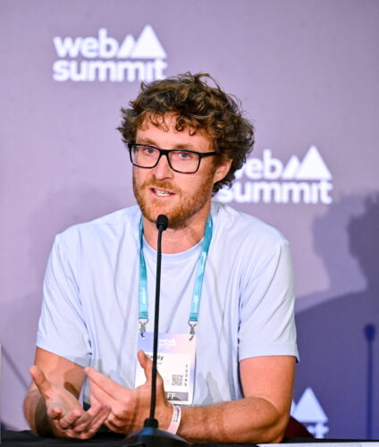 Paddy Cosgrave fala do potencial do Brasil, a presença chinesa e a força das startups brasileiras no Web Summit Rio 2026