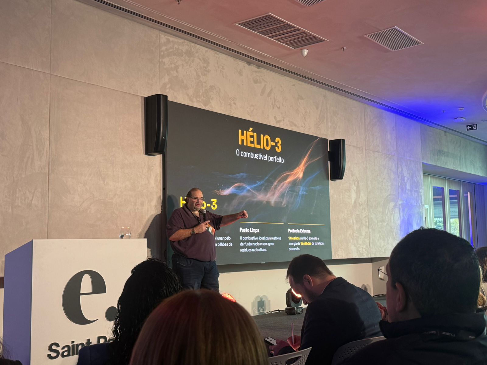 O Futuro da Inteligência Artificial Pode Estar na Lua? Insights do AI Summit Exame 2026