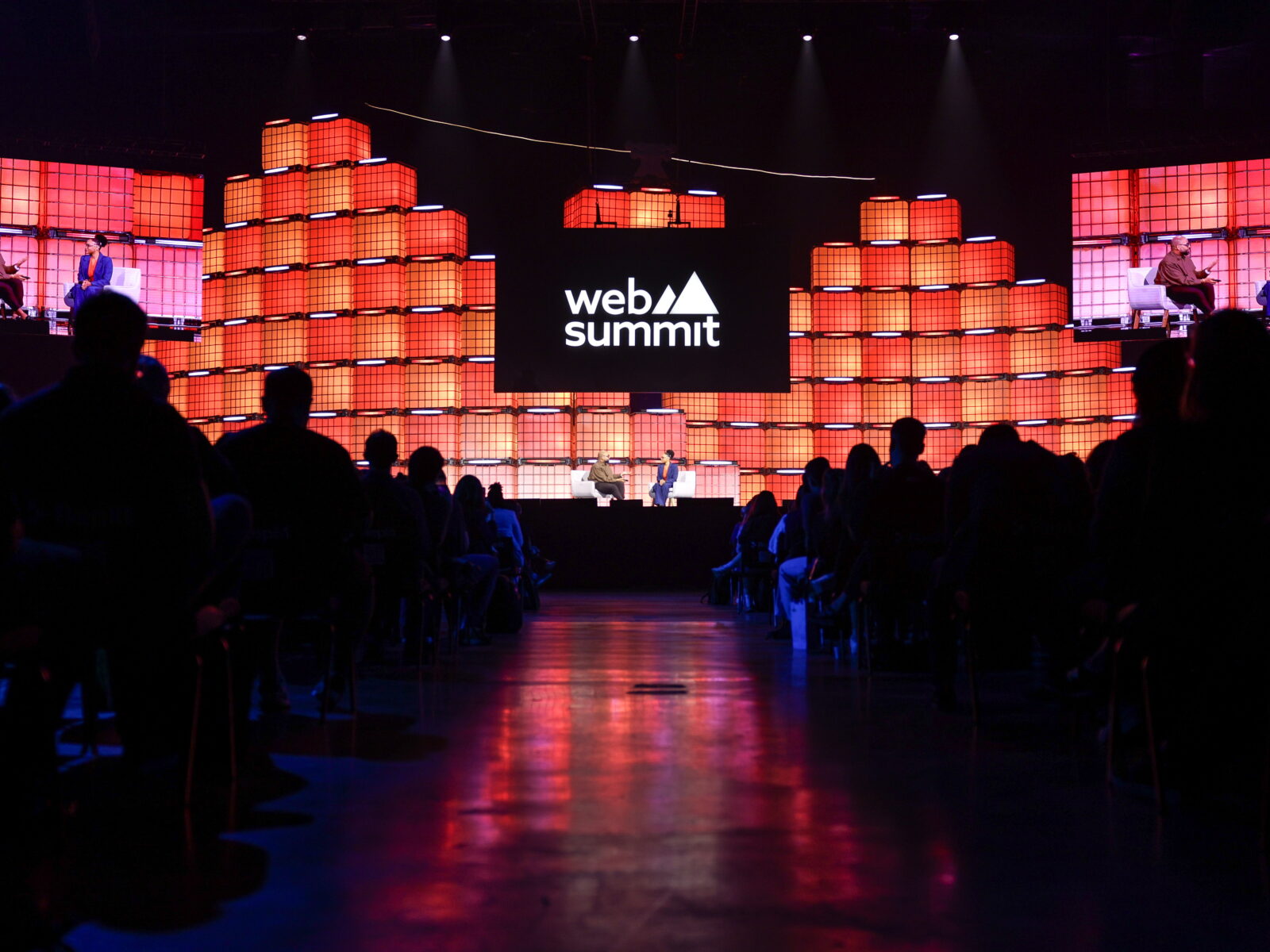 Vibe Coding: como o iFood e outras gigantes estão transformando gestores em desenvolvedores